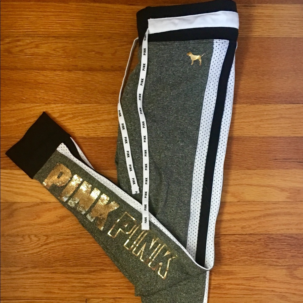 Victoria’s Secret PINK yoga leggings